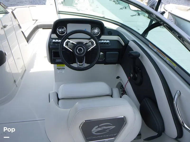 Slide: The Image of Crownline Boats 250 XSS 2023 - 16432021