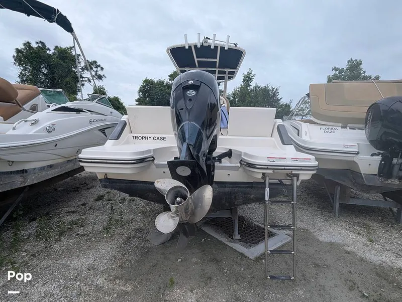 Slide: The Image of Bayliner Trophy T22CC 2024 - 16467240