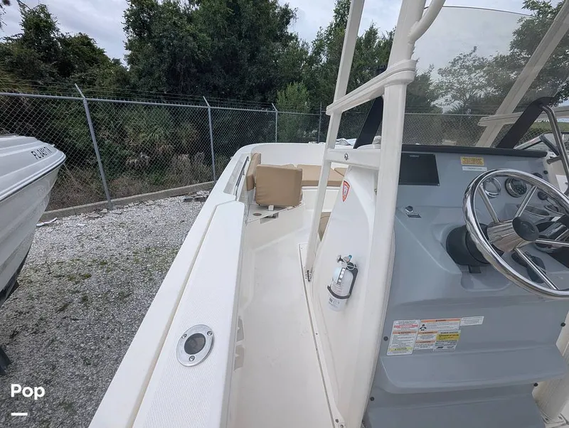 Slide: The Image of Bayliner Trophy T22CC 2024 - 16467275