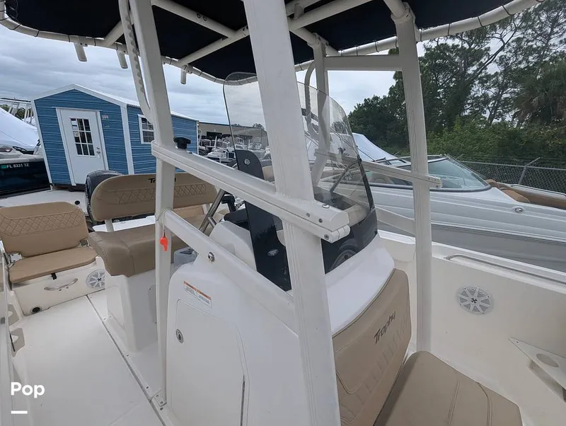 Slide: The Image of Bayliner Trophy T22CC 2024 - 16467294