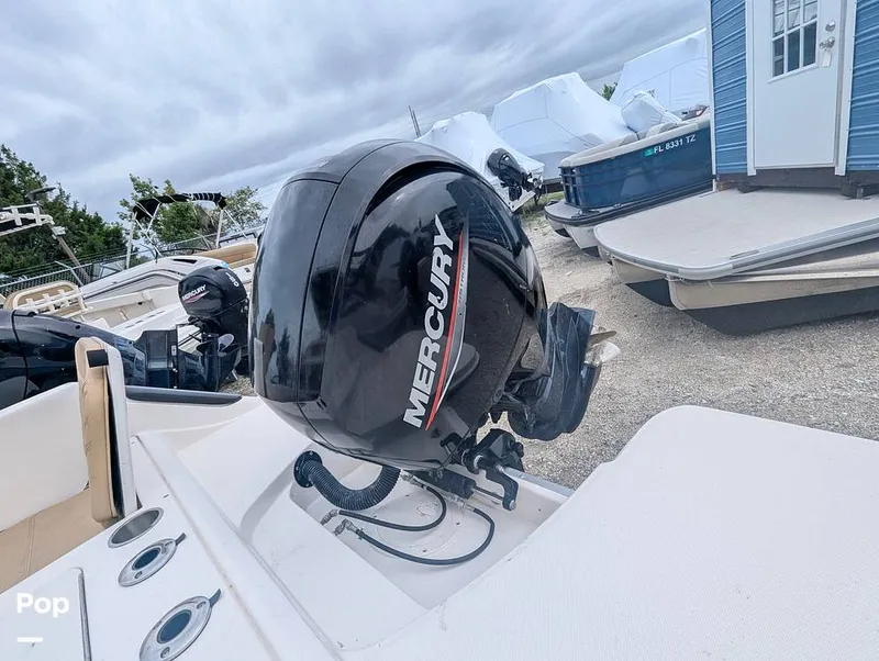 Slide: The Image of Bayliner Trophy T22CC 2024 - 16467297