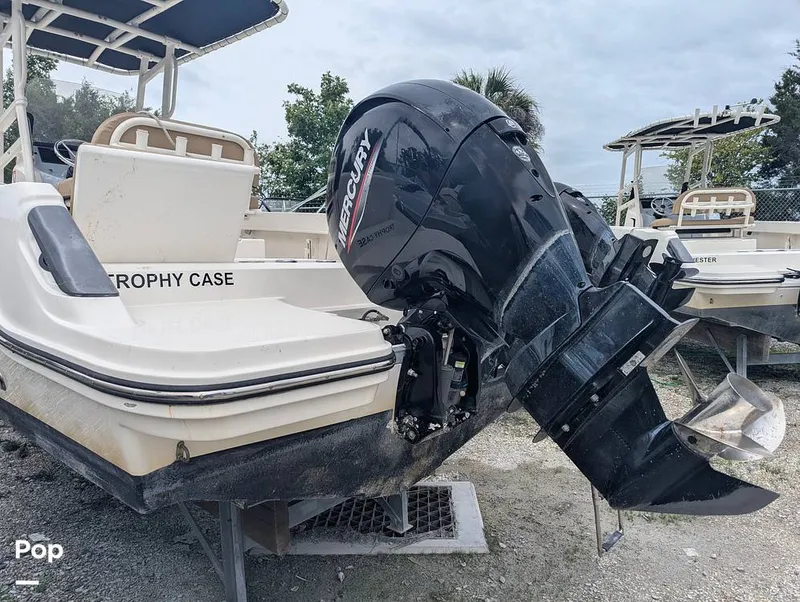 Slide: The Image of Bayliner Trophy T22CC 2024 - 16467309