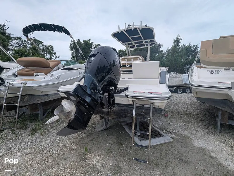 Slide: The Image of Bayliner Trophy T22CC 2024 - 16467320