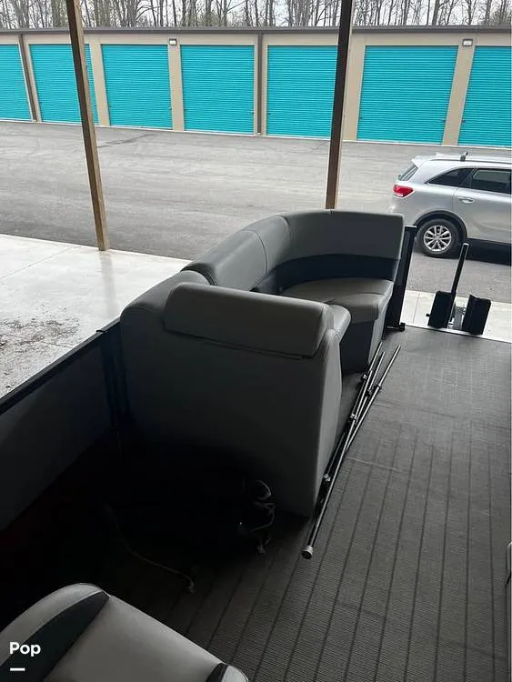 Slide: The Image of Bentley Pontoons Legacy Series 200 2024 - 16404121