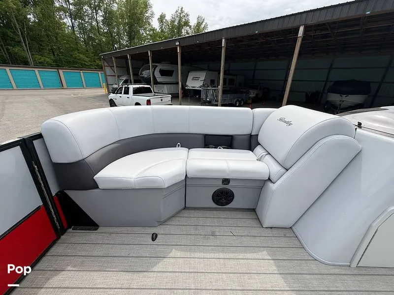 Slide: The Image of Bentley Pontoons Legacy Series 200 2024 - 16427946