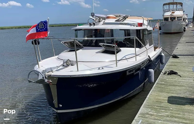 Slide: The Image of Ranger Tug R-23 2019 - 16401798