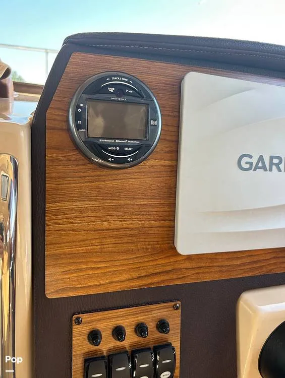 Slide: The Image of Ranger Tug R-23 2019 - 16419007