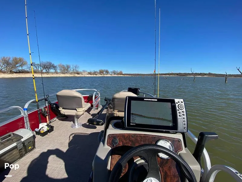 Slide: The Image of Sun Tracker Bass Buggy 16XLS 2024 - 16401876