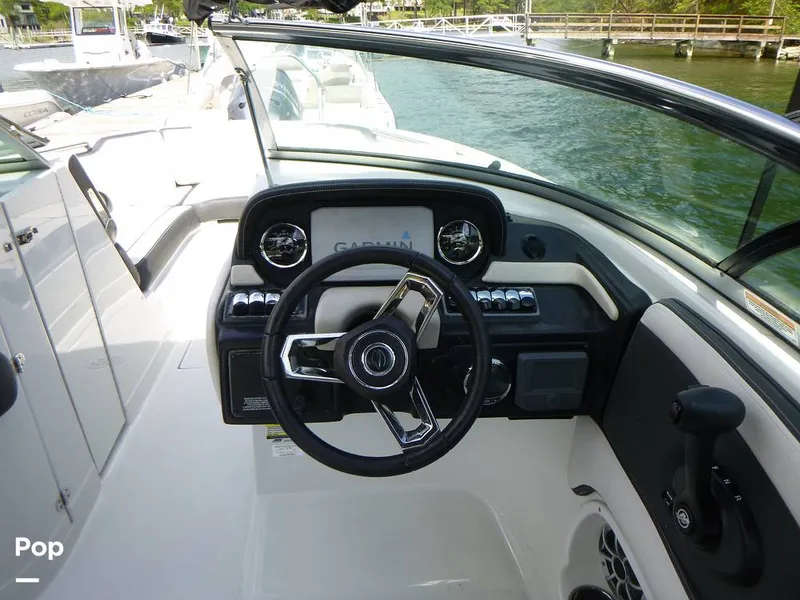 Slide: The Image of Crownline Boats 250 XSS 2023 - 16444126