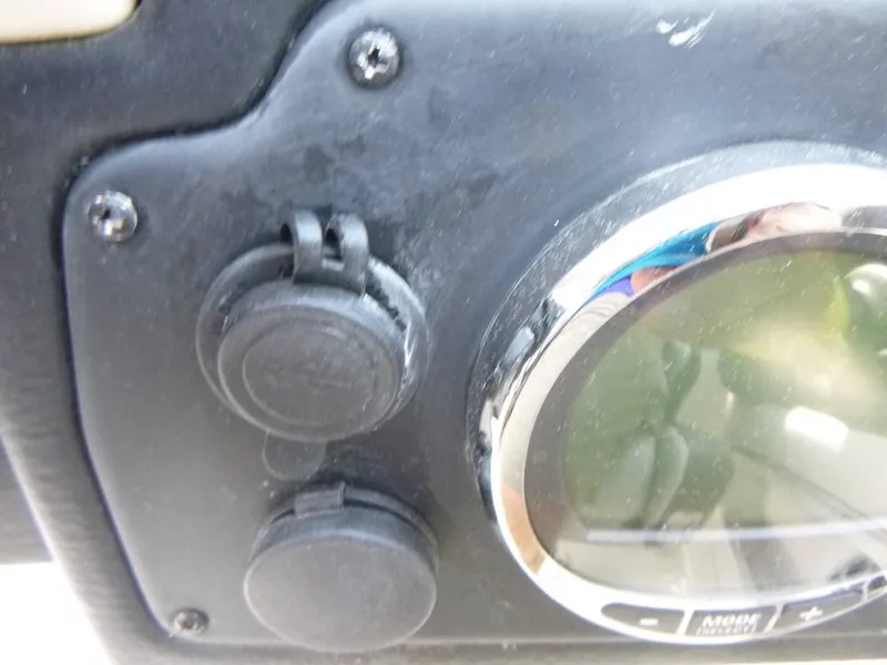 Slide: The Image of Crownline Boats 250 XSS 2023 - 16444120