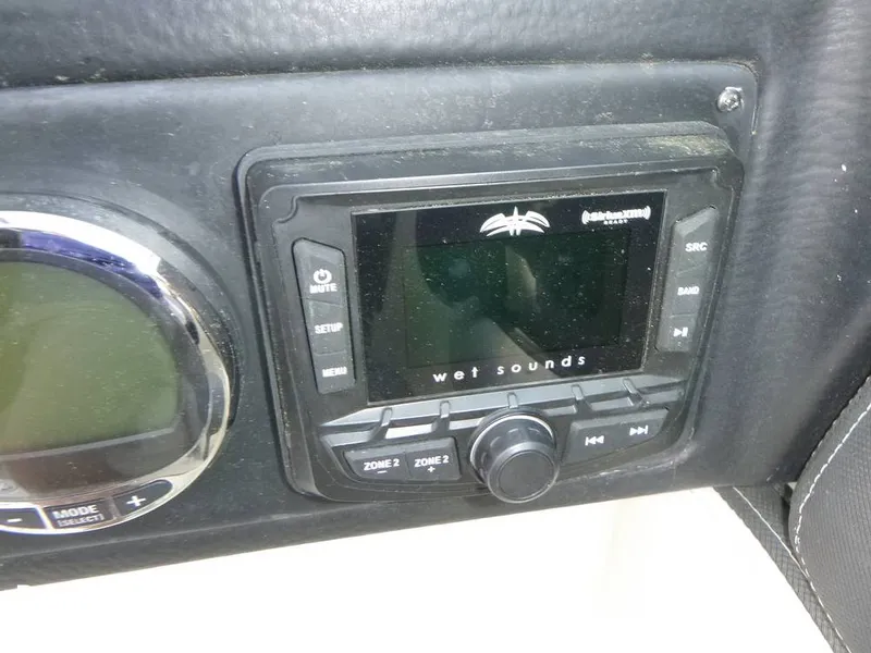Slide: The Image of Crownline Boats 250 XSS 2023 - 16444119