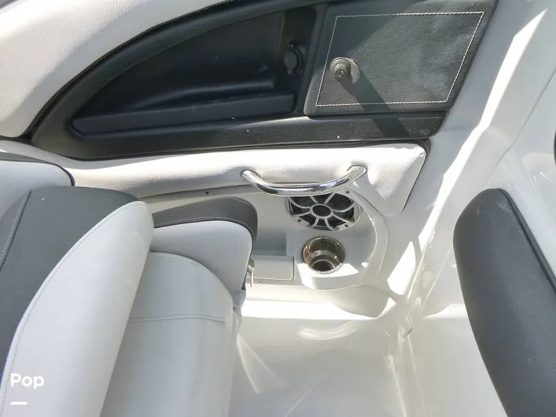 Slide: The Image of Crownline Boats 250 XSS 2023 - 16444111