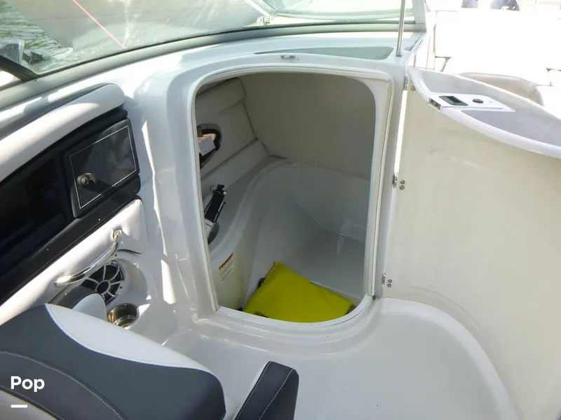 Slide: The Image of Crownline Boats 250 XSS 2023 - 16444110