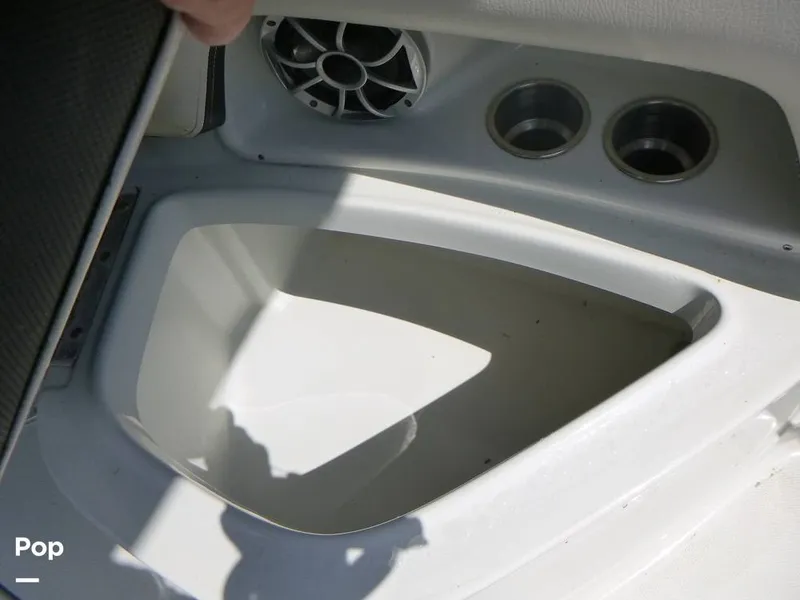 Slide: The Image of Crownline Boats 250 XSS 2023 - 16444109