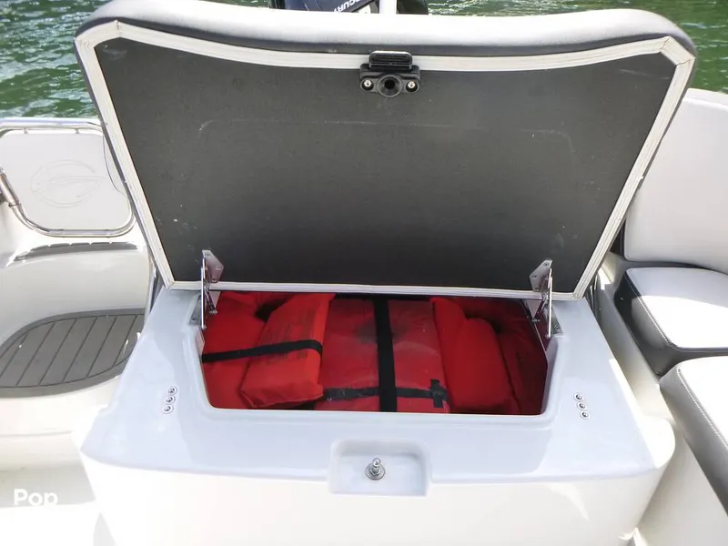 Slide: The Image of Crownline Boats 250 XSS 2023 - 16444106
