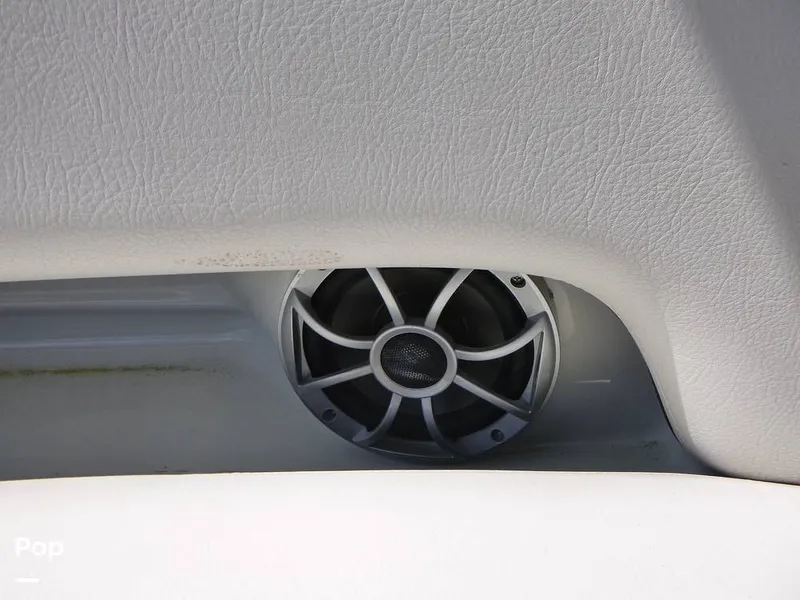 Slide: The Image of Crownline Boats 250 XSS 2023 - 16444103