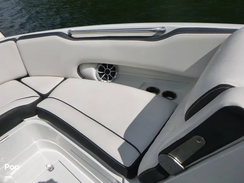 Slide: The Image of Crownline Boats 250 XSS 2023 - 16444133