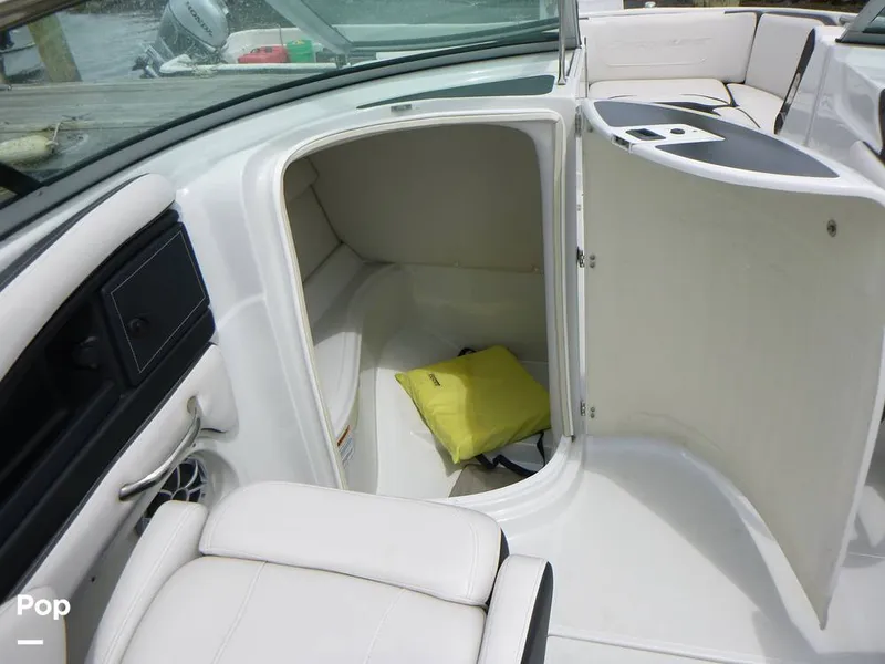 Slide: The Image of Crownline Boats 250 XSS 2023 - 16443865