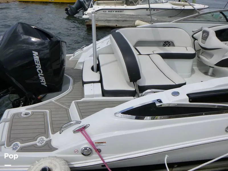 Slide: The Image of Crownline Boats 250 XSS 2023 - 16443898