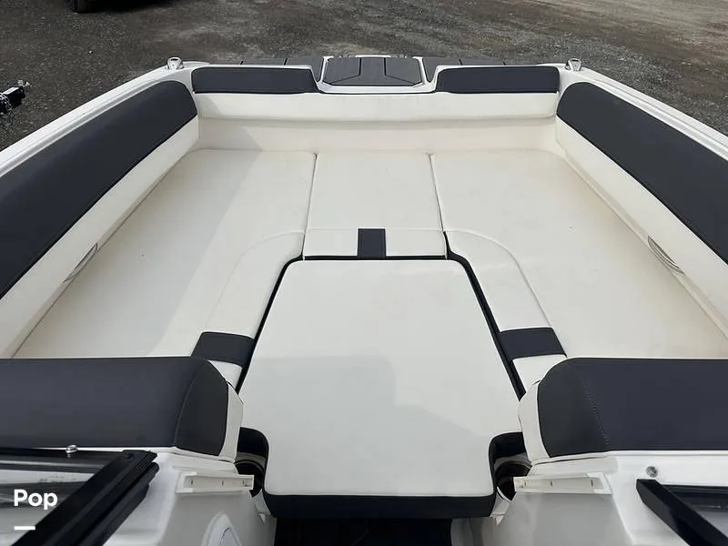 Slide: The Image of Bayliner D20 2025 - 16406612