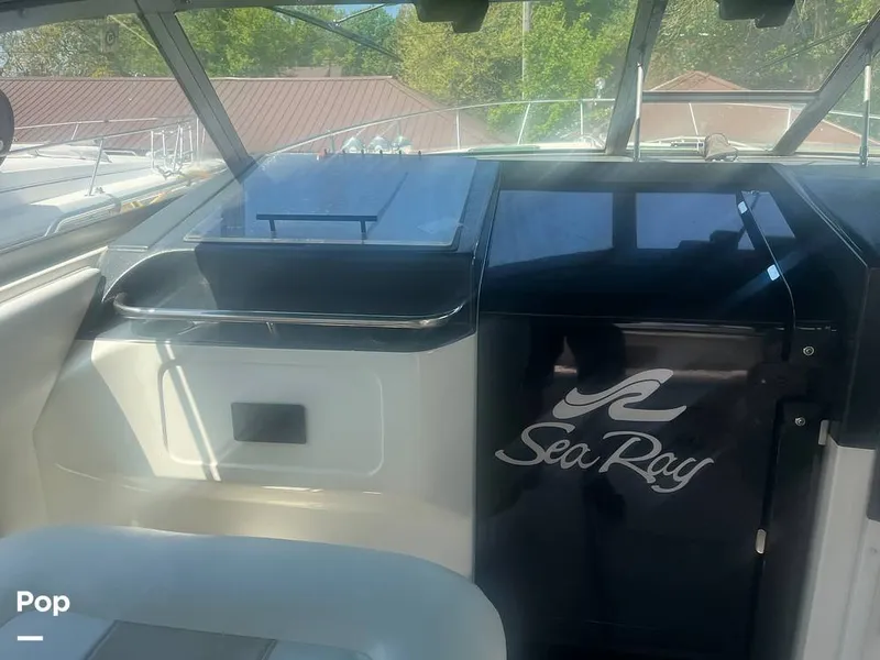 Slide: The Image of Sea Ray Express 370 1992 - 16428575