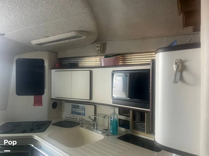 Slide: The Image of Sea Ray Express 370 1992 - 16428600