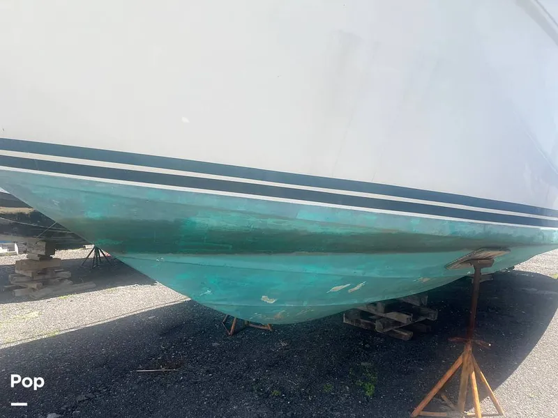 Slide: The Image of Sea Ray Express 370 1992 - 16428609