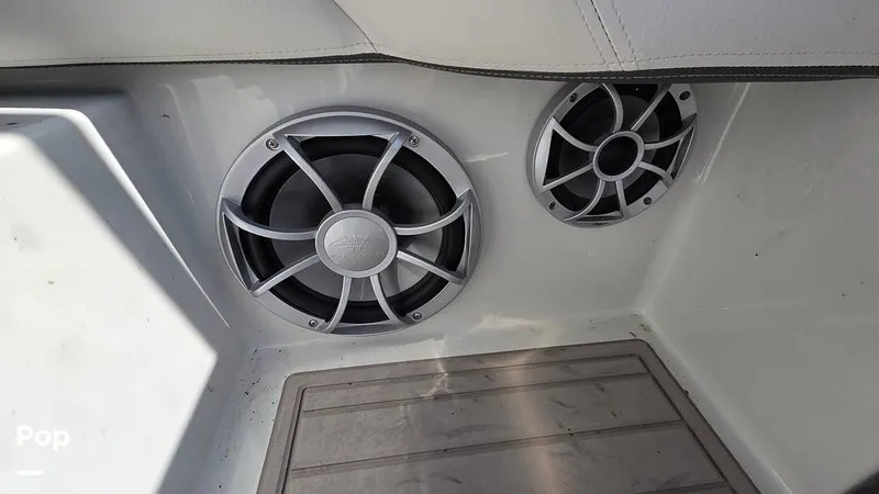 Slide: The Image of Crownline Boats Finseeker 280DC 2024 - 16627514