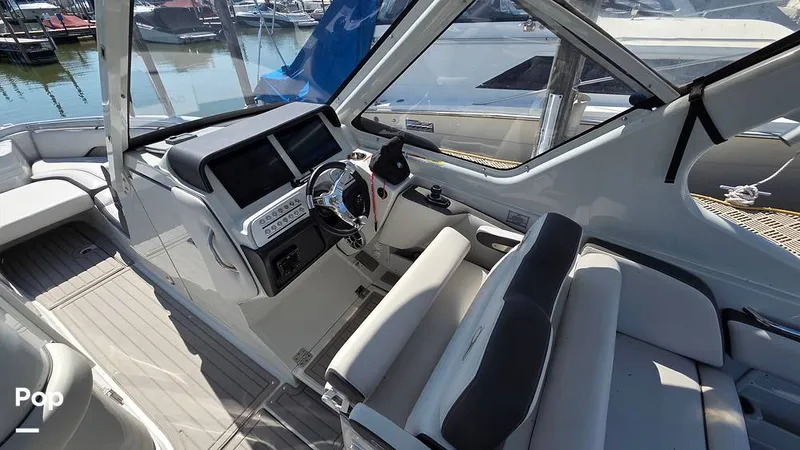 Slide: The Image of Crownline Boats Finseeker 280DC 2024 - 16627481