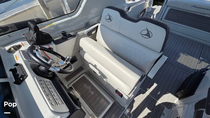 Slide: The Image of Crownline Boats Finseeker 280DC 2024 - 16627482