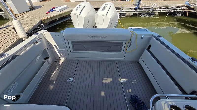Slide: The Image of Crownline Boats Finseeker 280DC 2024 - 16627443