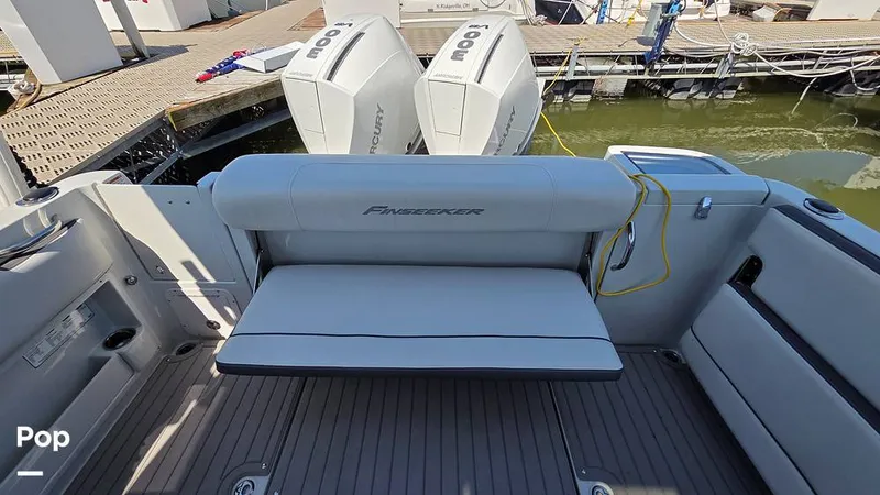 Slide: The Image of Crownline Boats Finseeker 280DC 2024 - 16627445