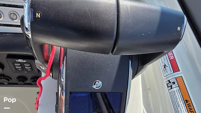 Slide: The Image of Crownline Boats Finseeker 280DC 2024 - 16627489