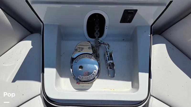 Slide: The Image of Crownline Boats Finseeker 280DC 2024 - 16627533