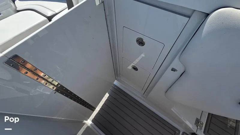 Slide: The Image of Crownline Boats Finseeker 280DC 2024 - 16627526