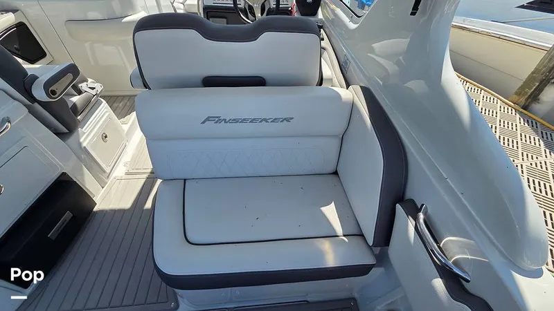 Slide: The Image of Crownline Boats Finseeker 280DC 2024 - 16627470