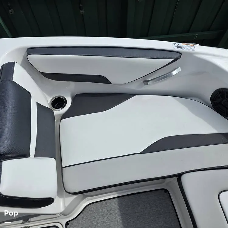 Slide: The Image of Yamaha AR195 2024 - 16443125
