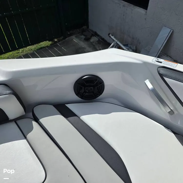 Slide: The Image of Yamaha AR195 2024 - 16443132