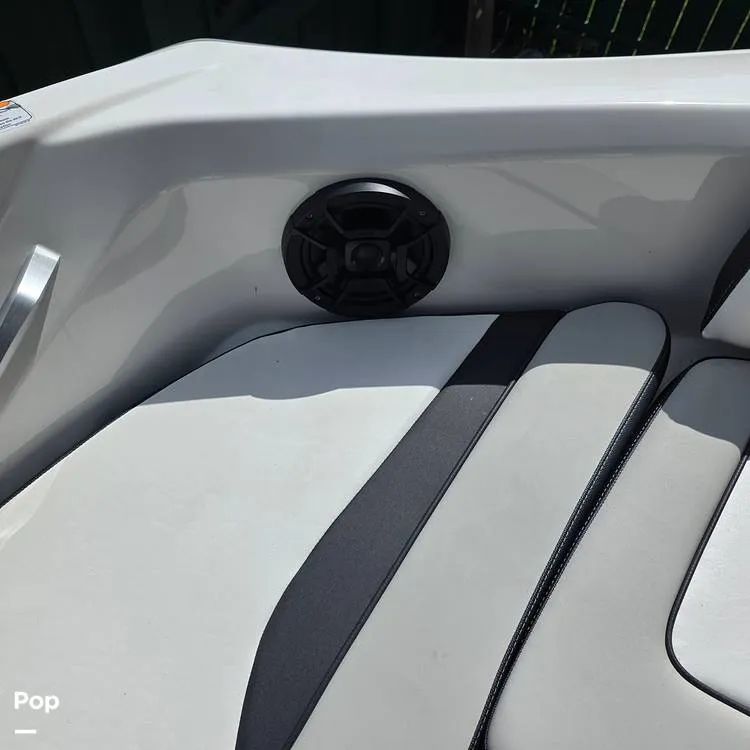 Slide: The Image of Yamaha AR195 2024 - 16443133