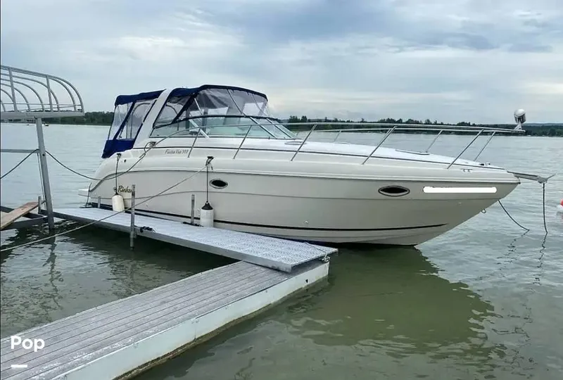 The Image of Rinker Fiesta Vee 310 2002 - undefined