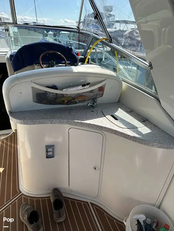 Slide: The Image of Rinker Fiesta Vee 310 2002 - 16409876