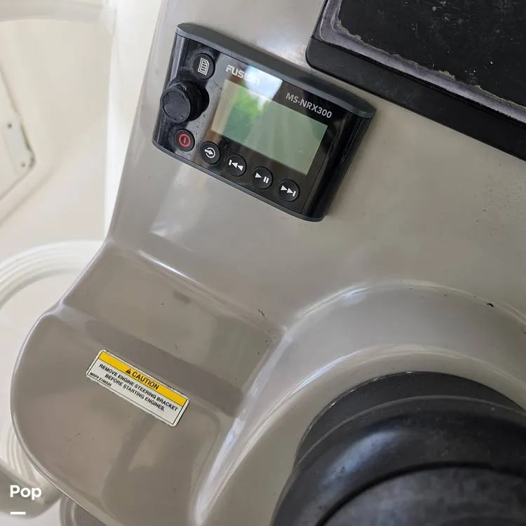 Slide: The Image of Boston Whaler 330 Outrage 2017 - 16442995