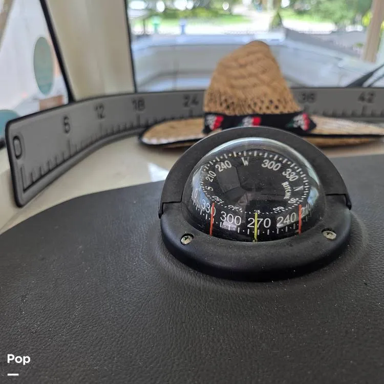 Slide: The Image of Boston Whaler 330 Outrage 2017 - 16442996
