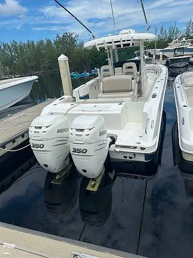 Slide: The Image of Boston Whaler 330 Outrage 2017 - 16409971