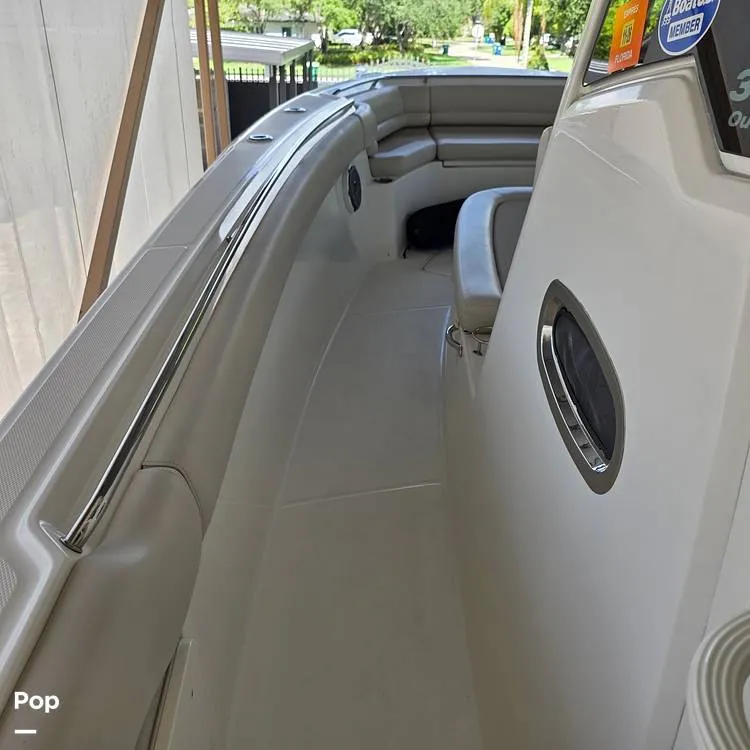 Slide: The Image of Boston Whaler 330 Outrage 2017 - 16443001