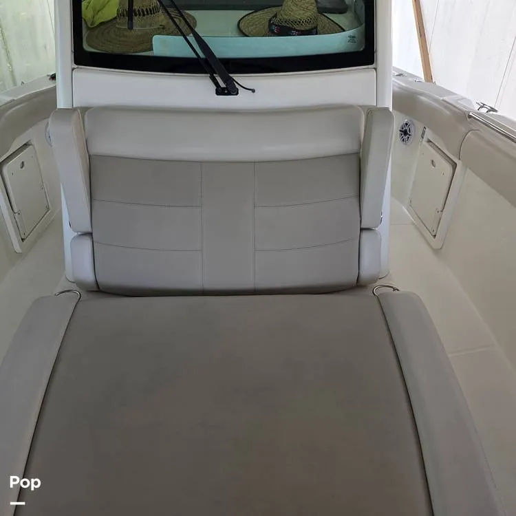 Slide: The Image of Boston Whaler 330 Outrage 2017 - 16443003
