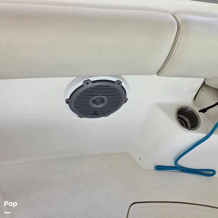 Slide: The Image of Boston Whaler 330 Outrage 2017 - 16443012