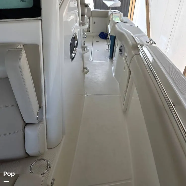 Slide: The Image of Boston Whaler 330 Outrage 2017 - 16443013
