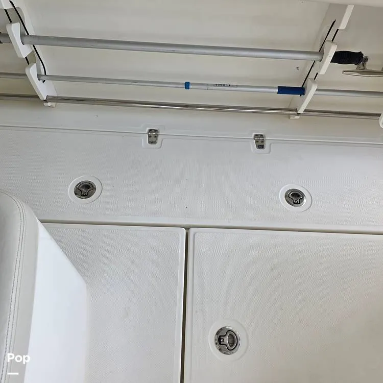 Slide: The Image of Boston Whaler 330 Outrage 2017 - 16443015