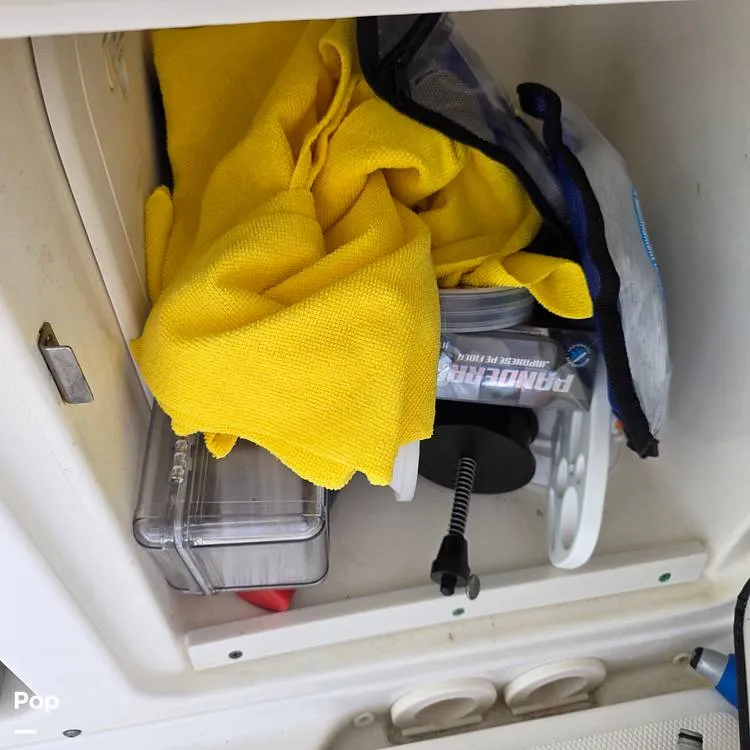 Slide: The Image of Boston Whaler 330 Outrage 2017 - 16443021